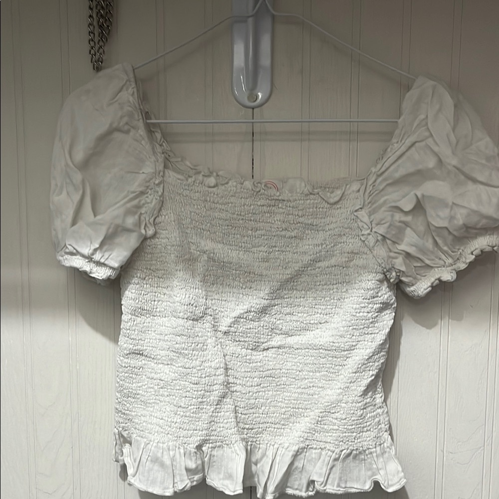 Wonder Nation White Puff Sleeve Smocked Blouse